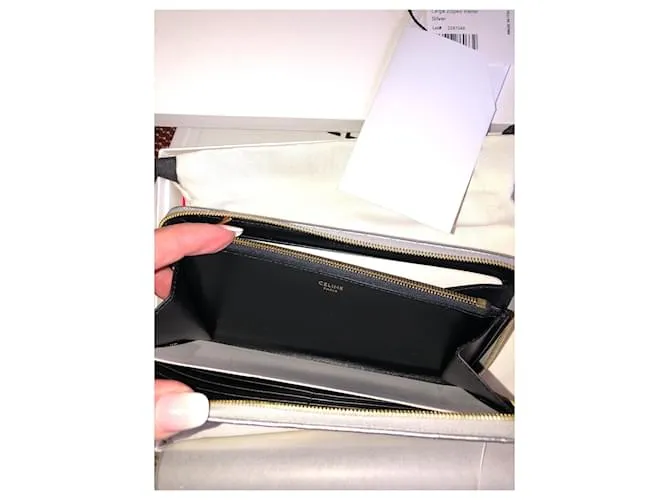 Céline Monederos, carteras, casos Plata Gris 