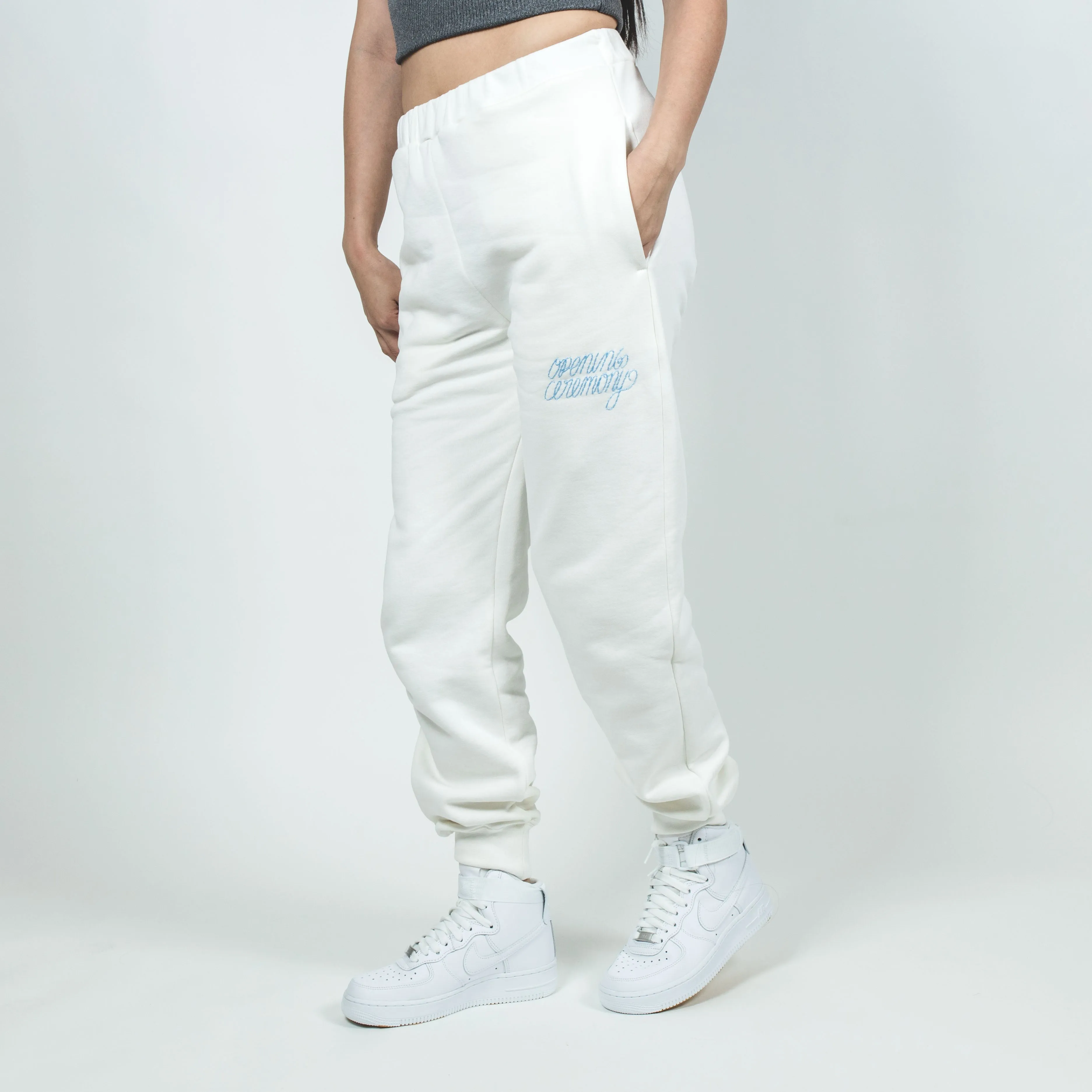 OC EMBROIDERY REG SWEATPANTS MILK LIGHT BLUE